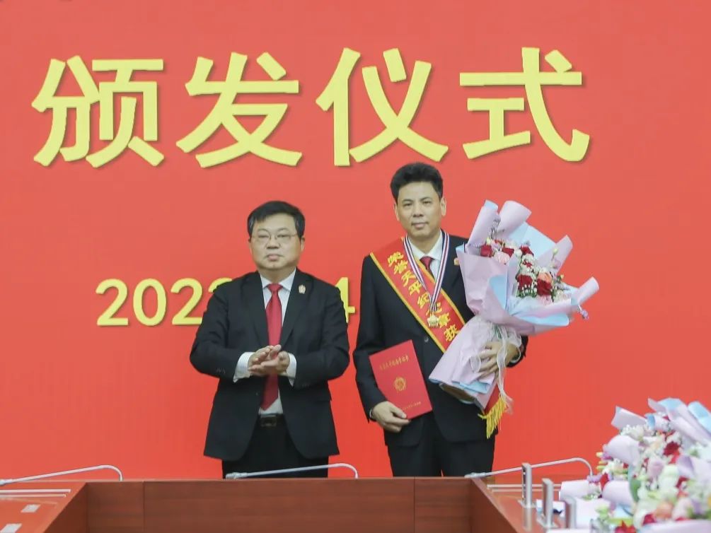 三十年坚守 不忘初心 | 致敬常州中院“荣誉天平纪念章”获得者