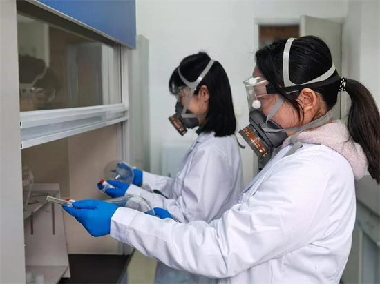 郑州自来水公司水质监测中心荣获河南省“五一巾帼标兵岗”荣誉称号