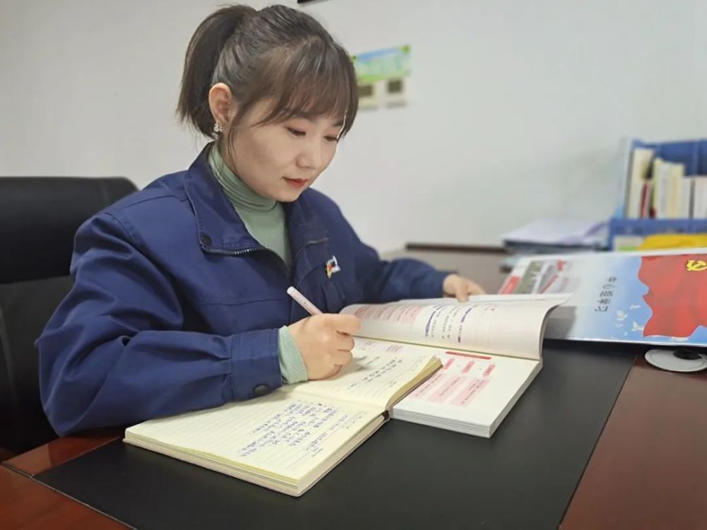 宝鸡分公司综合办公室主办刘淑妍同志荣获2022年集团公司“青年岗位能手”荣誉称号