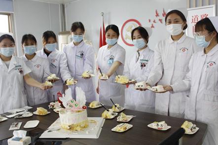 临沂妇产医院、肛肠医院等5名护士荣获“兰山优秀护士”荣誉称号