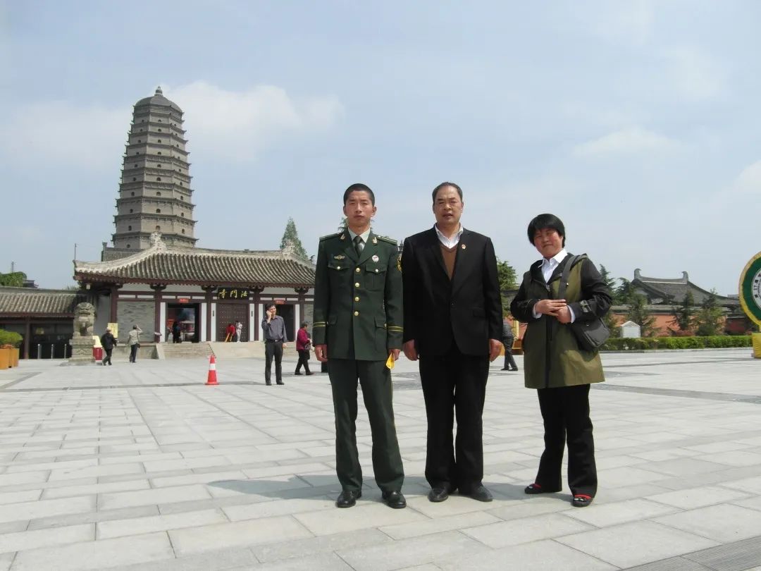 高陵2户家庭分别荣获“第十二届陕西省五好家庭”和2022年度“三秦最美家庭”称号