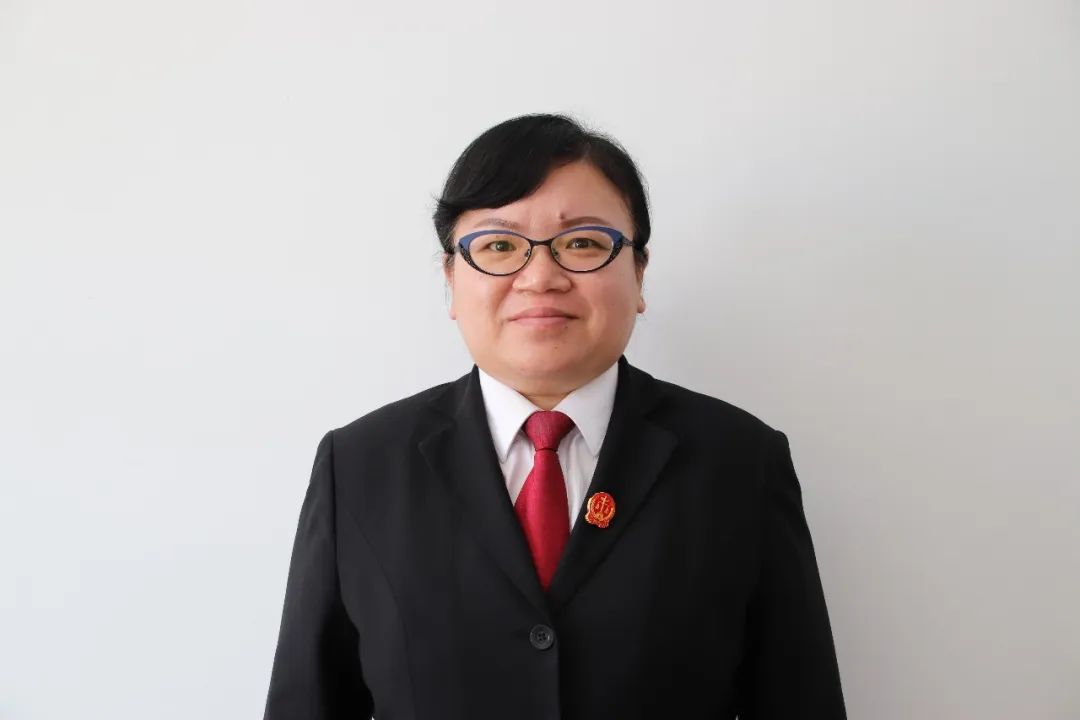 绥滨县人民法院冯力荣获全省法院“学习型干警”称号