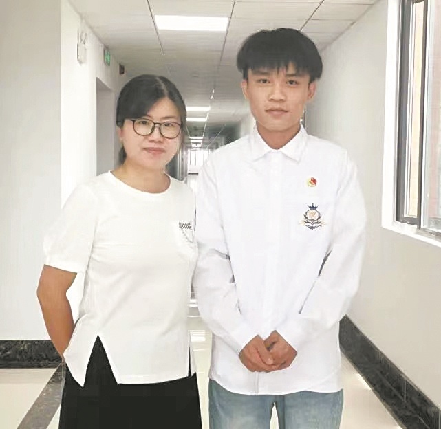 武汉高职生获全国奥数大赛金奖 全国仅3人获此殊荣 目前正备战另两个数学赛事