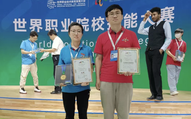 22岁女生获世界职业技能大赛金奖：爱3D打印，梦想“做飞机”