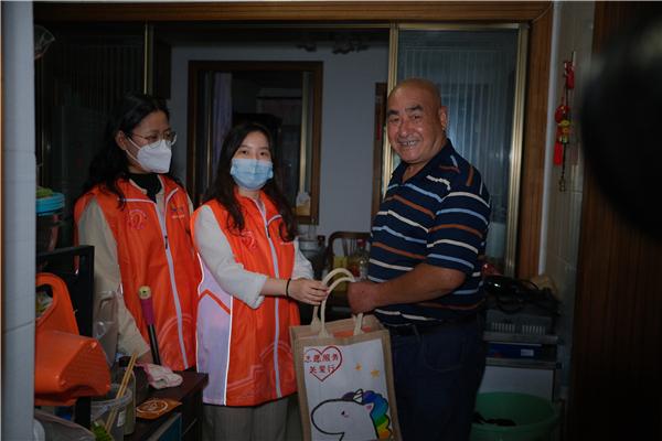 弘扬志愿精神 中建二局华东公司青年志愿者吴晓妍荣获“优秀志愿者”称号