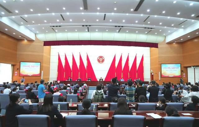 葫芦娃药业集团刘景萍荣获海南省三八红旗手称号