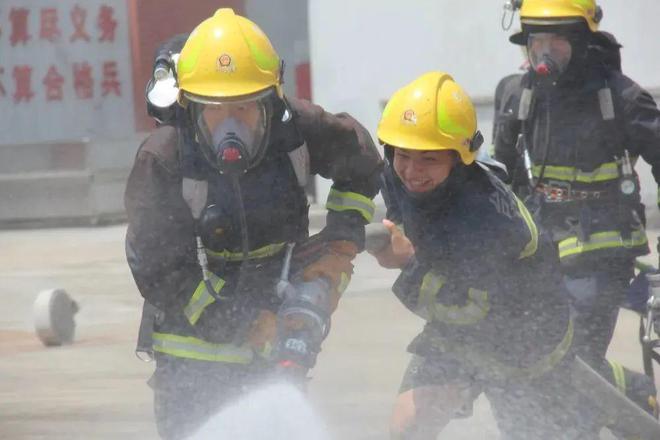 台州消防2个集体荣获“2023年浙江省工人先锋号”荣誉称号