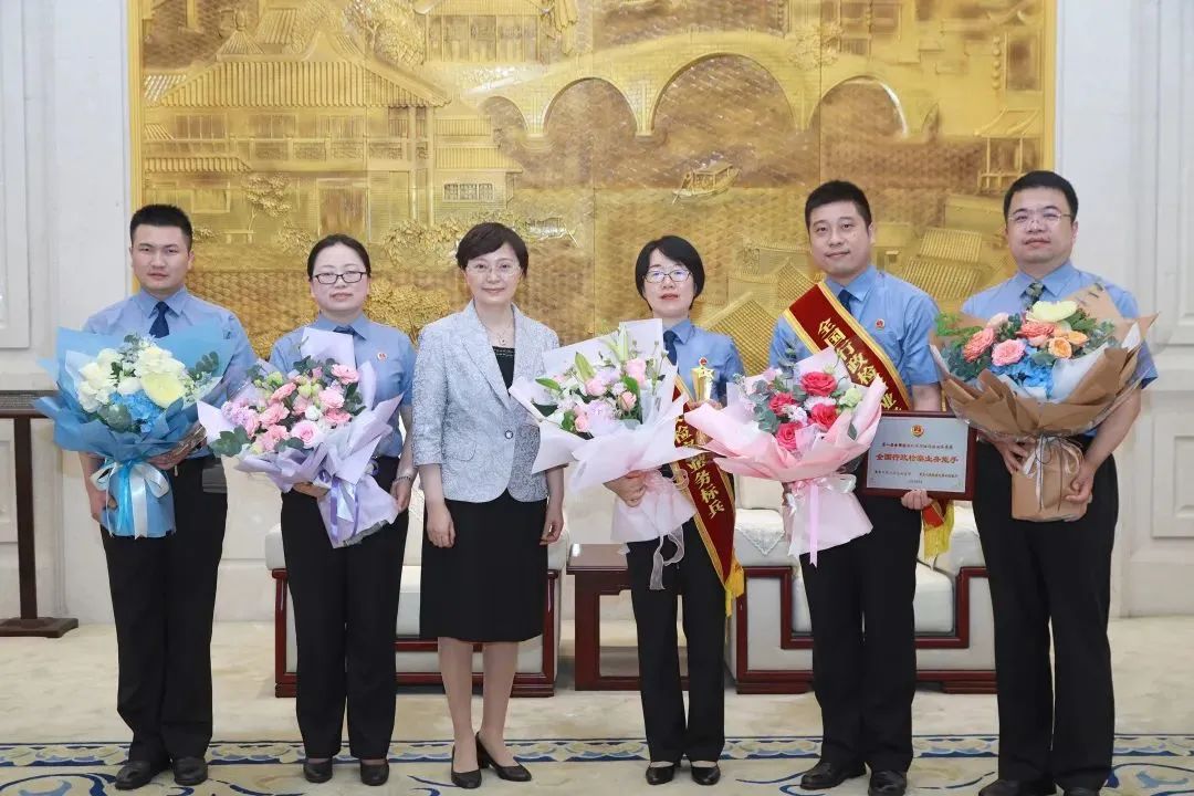 喜报丨检察官胡巧绒荣获“第一届全国检察机关行政检察业务竞赛全国行政检察业务标兵”称号