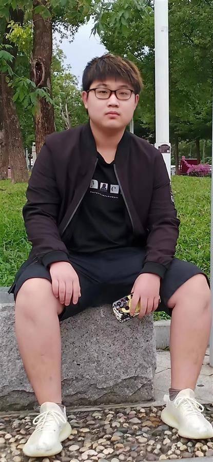 宜都18岁青年跃入水中 用生命托举生命 被追授“见义勇为先进个人”荣誉称号