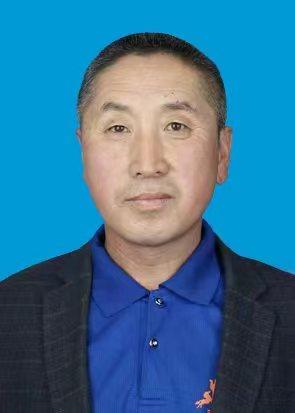 喜报！热烈祝贺科左后旗杰出乡土人才、布兽医家庭牧场主布和白乙荣获“全国农业农村劳动模范”称号