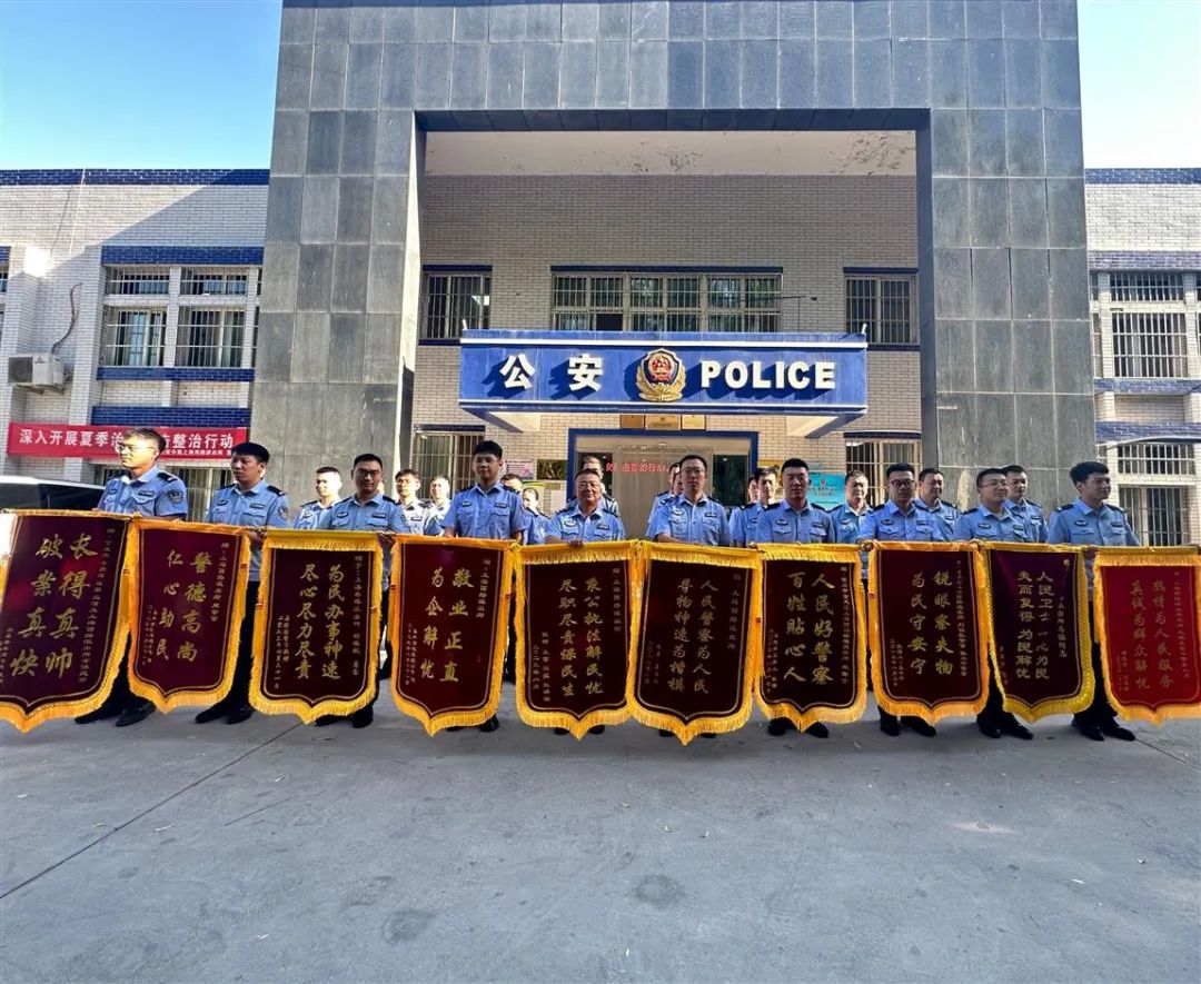 常怀“同理心” | 一份荣誉十分责任，看锦旗背后的故事