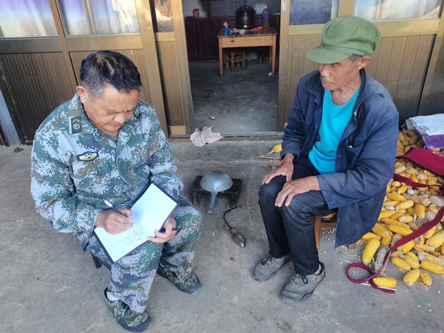 「保山最美退役军人」罗保苍：一心扑在乌木寨的彝族税务干部