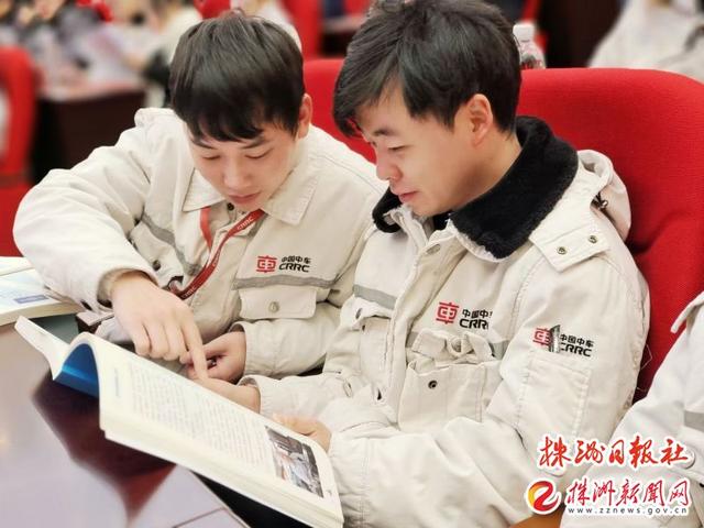 《株洲技能人才名录》发布，收录我市293名高技能人才的荣誉故事