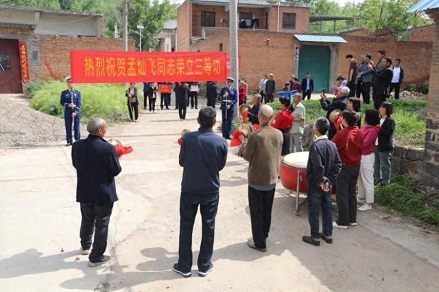 国家消防救援局河南机动队伍组织开展“喜报送到家、荣誉带回乡”活动